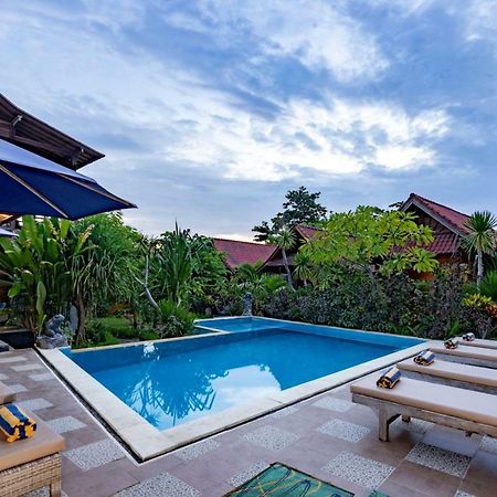 Dream Beach Inn Lembongan Exterior photo