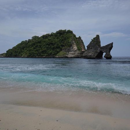 Dream Beach Inn Lembongan Exterior photo