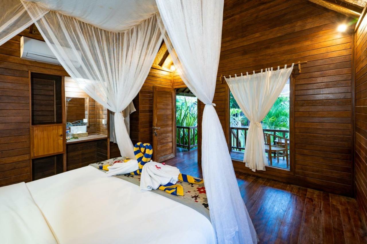 Dream Beach Inn Lembongan Exterior photo