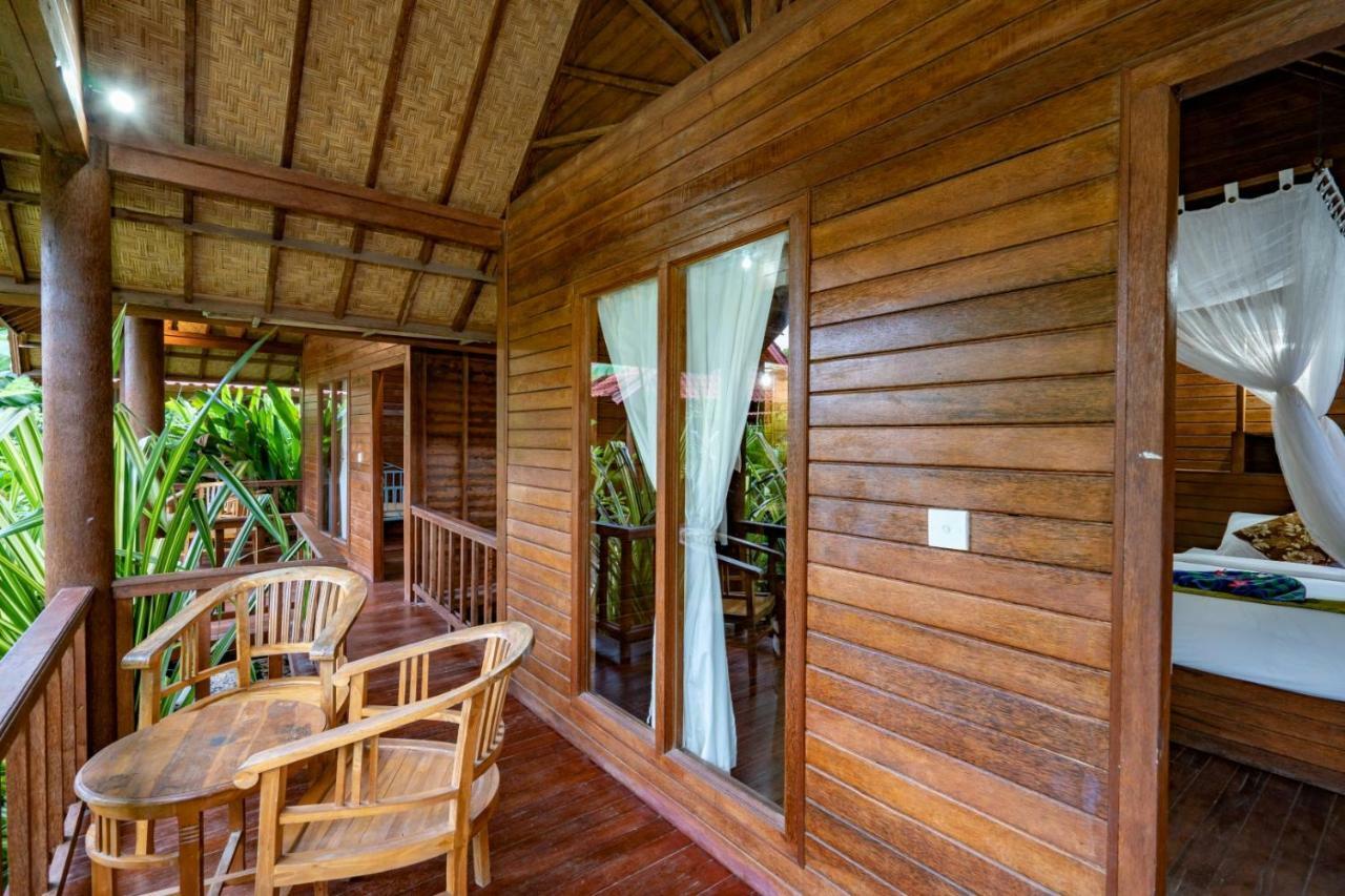 Dream Beach Inn Lembongan Exterior photo