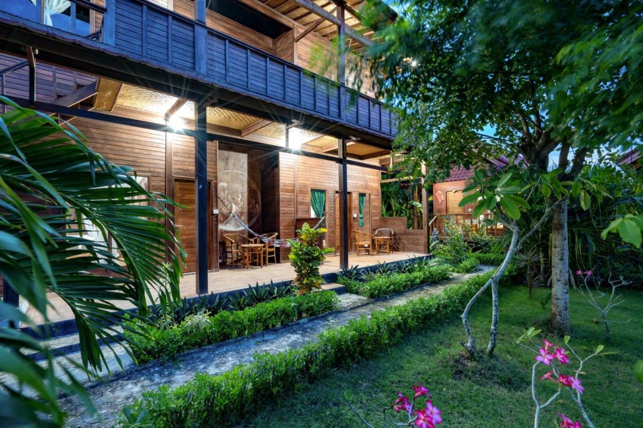 Dream Beach Inn Lembongan Exterior photo